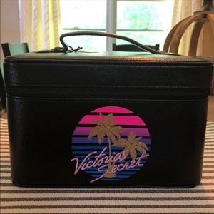 VS makeup case